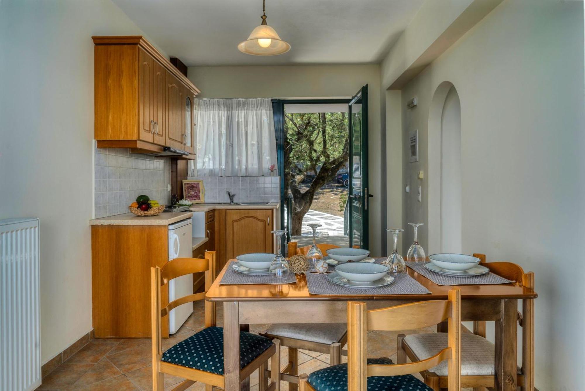 Anatoli Apartments - Tranquil Location & Stunning Views, By Zantewize Marathiás Rum bild