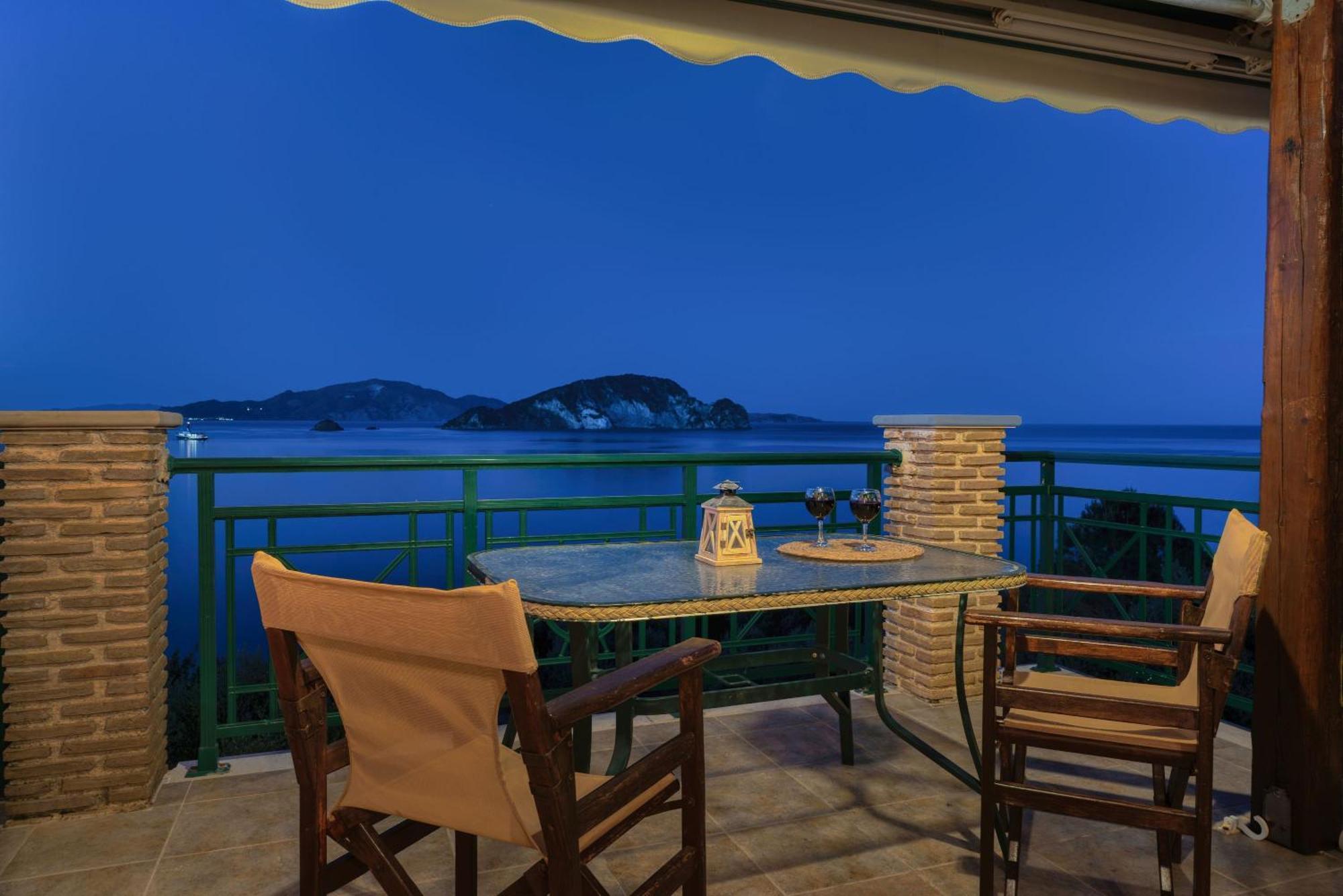 Anatoli Apartments - Tranquil Location & Stunning Views, By Zantewize Marathiás Rum bild