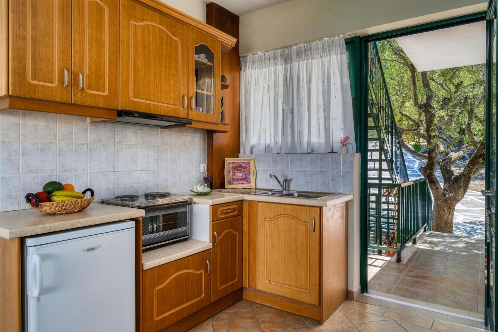 Anatoli Apartments - Tranquil Location & Stunning Views, By Zantewize Marathiás Rum bild